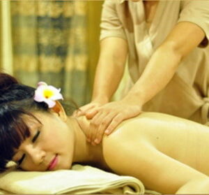 So sánh massage Yoni cơ bản và nâng cao